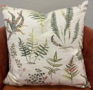 Pyntepute med botanisk mønster – Naturlig eleganse til hjemmet thumbnail
