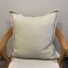 Elegant ensfarget pute – Natur thumbnail