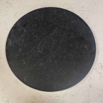 Rund serveringsplate i sort marmor